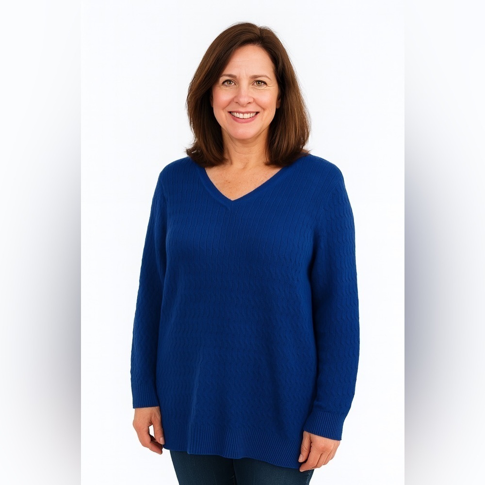 Laura Scott  blue sweater 24/26
